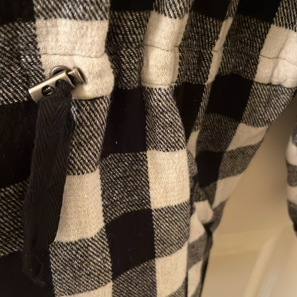 Torrid Plaid like New - Picture 3 of 6